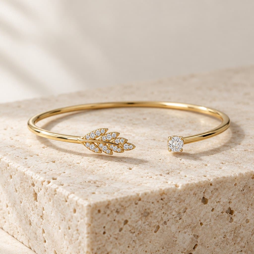 Design render of the Olive pavé leaf open cuff